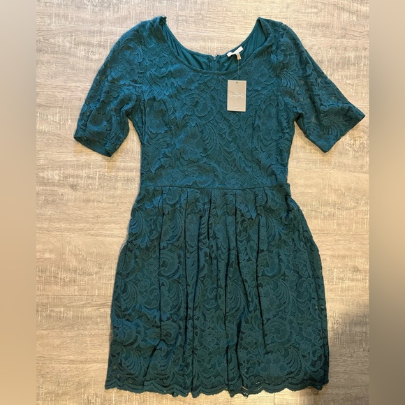 Anthropologie Dresses & Skirts - Anthropologie Teal Lace Short-Sleeve Fit-and-Flare Dress